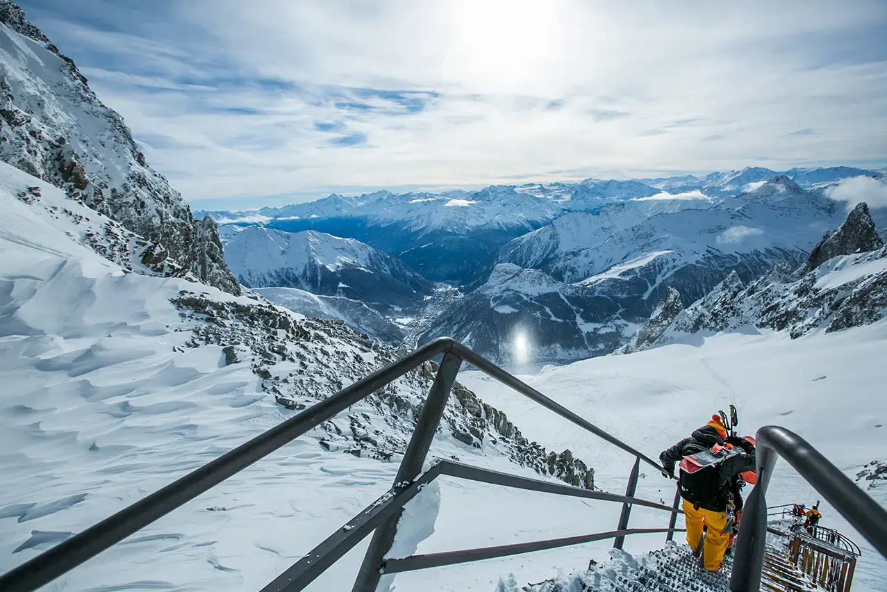 13-Swisskisafari-Mountain-Range-YWC