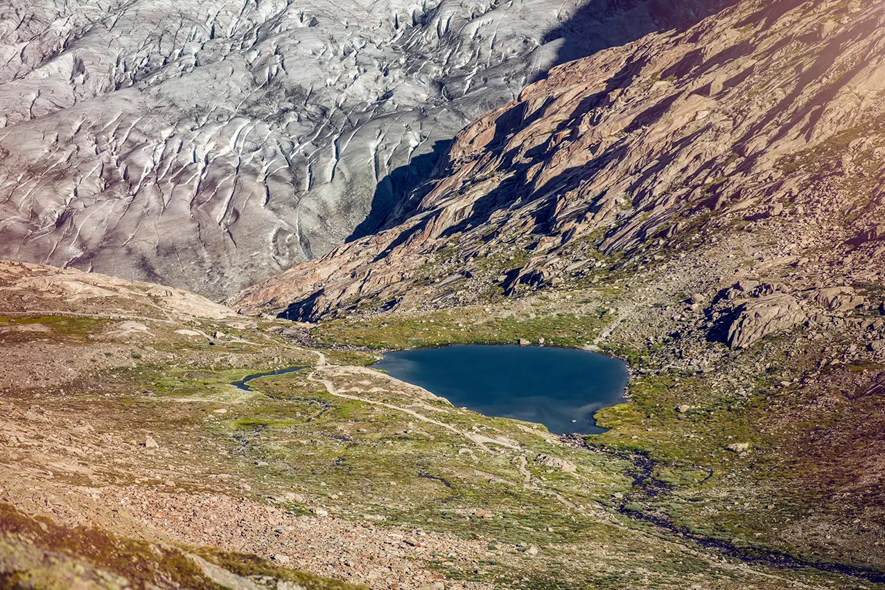 27-Swisskisafari-Lake-YWC