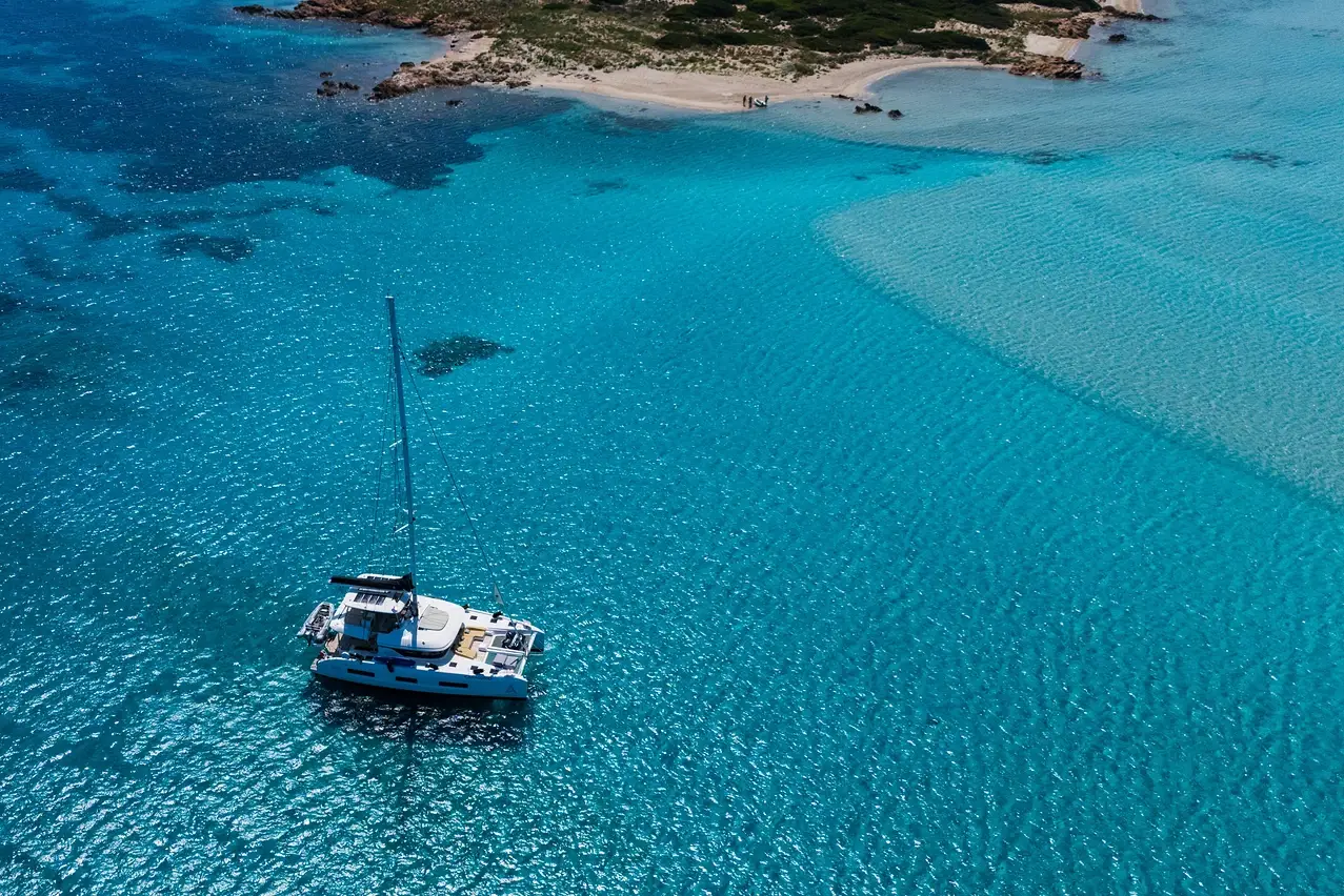 Blue waters on your exclusive sailing experiences around Italy