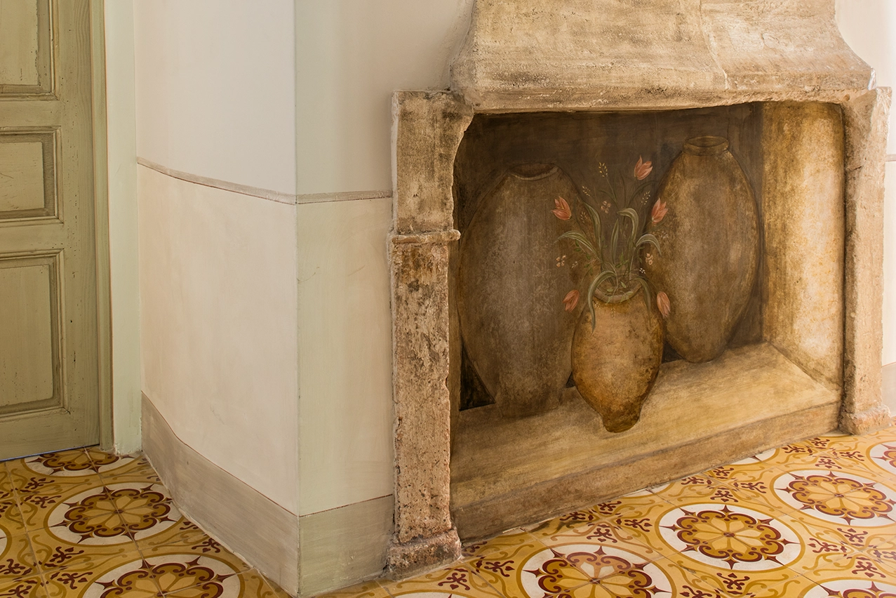 mas le gaudre fireplace